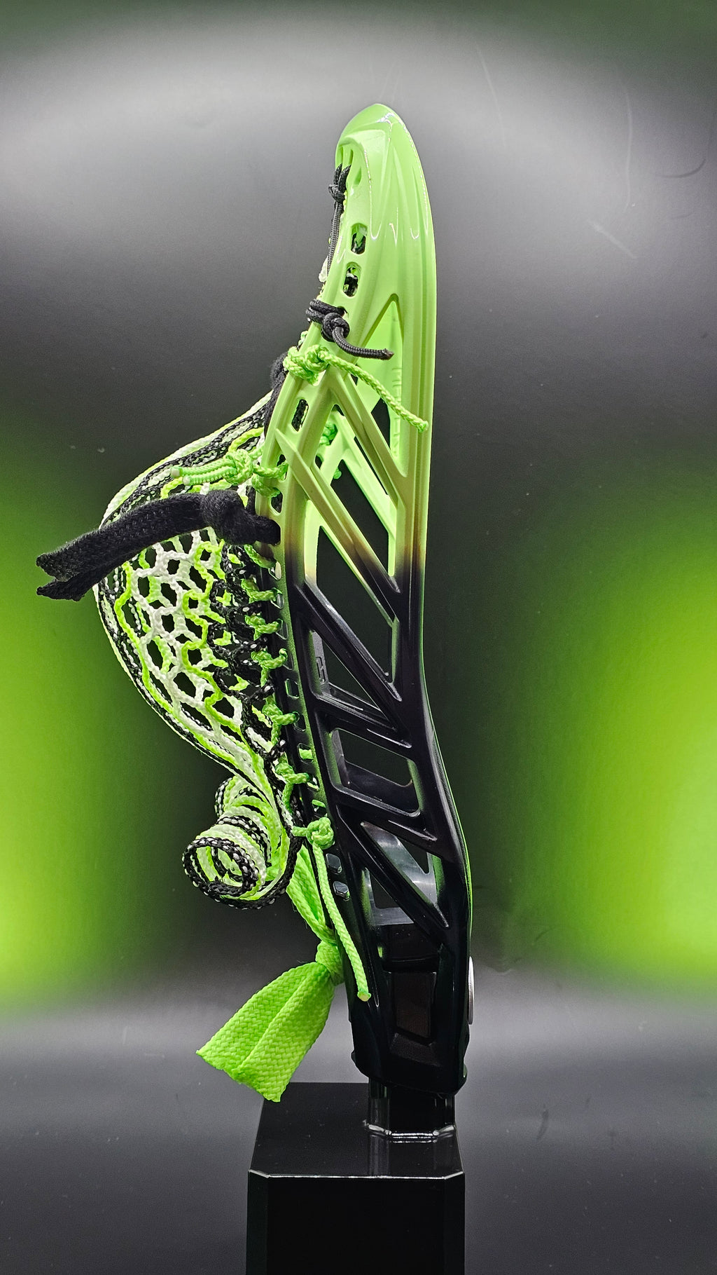 Maverik Tank 2 Neon Green to Black