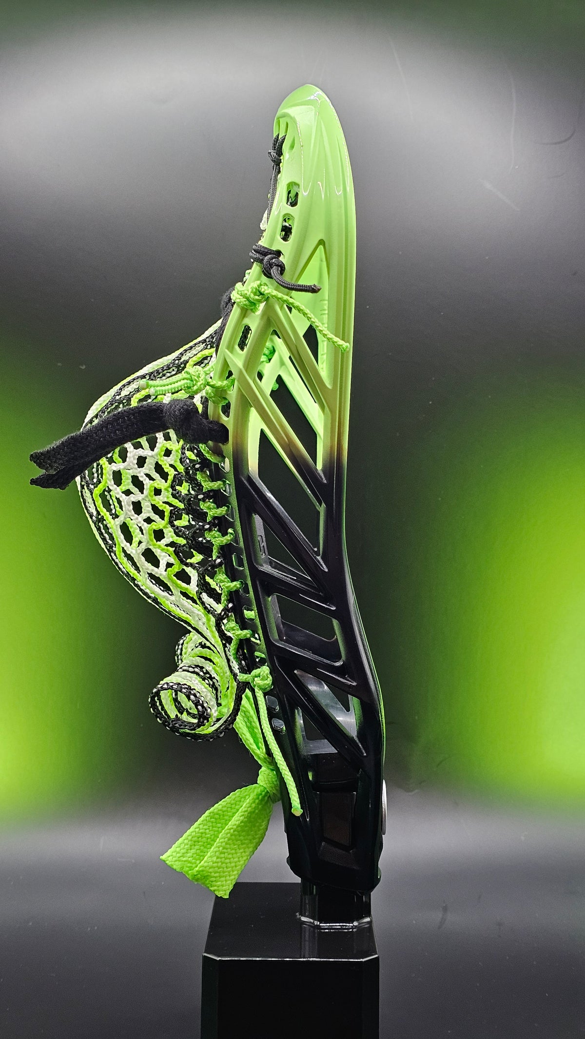 Maverik Tank 2 Neon Green to Black